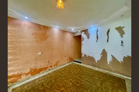 Casa para alugar com 265m², 4 quartos e 2 vagasSala