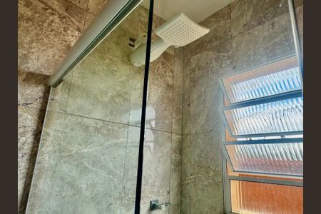 Casa para alugar com 265m², 4 quartos e 2 vagasBanheiro 2