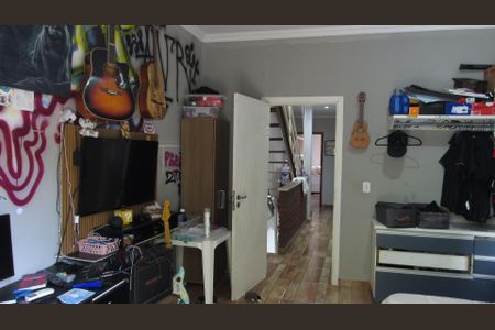 Casa à venda com 246m², 3 quartos e 2 vagasQuarto 2