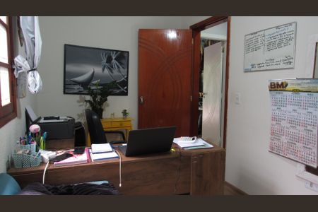 Casa à venda com 246m², 3 quartos e 2 vagasQuarto 1