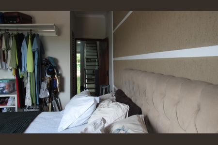 Casa à venda com 246m², 3 quartos e 2 vagasSuíte