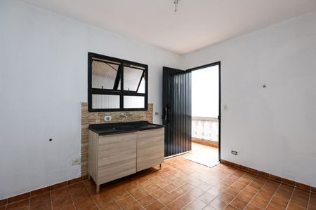 Cozinha de casa para alugar com 1 quarto, 40m² em Parque Pinheiros, Taboão da Serra