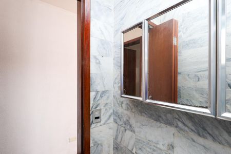 Banheiro de casa para alugar com 1 quarto, 40m² em Parque Pinheiros, Taboão da Serra