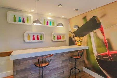 Apartamento para alugar com 60m², 2 quartos e 1 vagaÁrea comum - Salão de festas