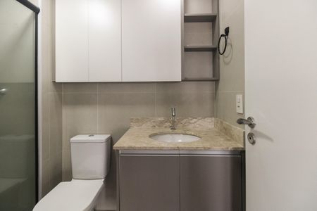 Apartamento à venda com 68m², 2 quartos e 2 vagasBanheiro Social 