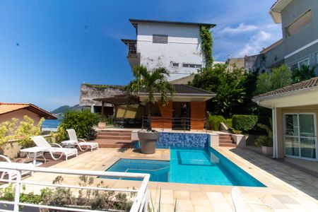 Apartamento à venda com 350m², 5 quartos e 2 vagasÁrea externa