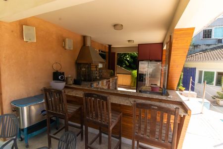 Apartamento à venda com 350m², 5 quartos e 2 vagasÁrea externa