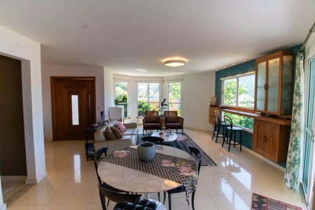 Apartamento à venda com 350m², 5 quartos e 2 vagasSala