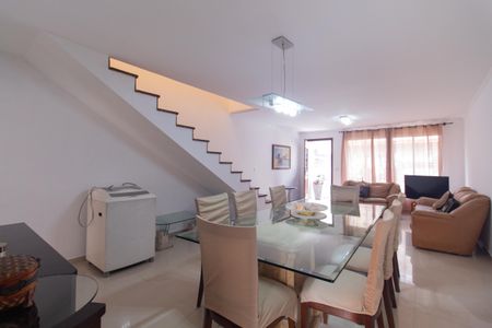 Casa à venda com 162m², 4 quartos e 2 vagas