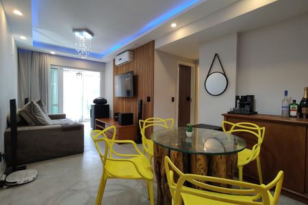 Apartamento à venda com 108m², 3 quartos e 2 vagasSala