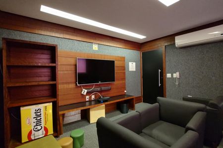 Apartamento à venda com 108m², 3 quartos e 2 vagasÁrea comum - Cinema 