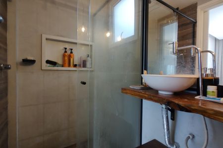 Apartamento à venda com 108m², 3 quartos e 2 vagasBanheiro da Suíte