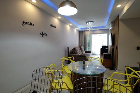 Apartamento à venda com 108m², 3 quartos e 2 vagasSala