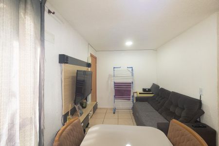 Sala de apartamento para alugar com 2 quartos, 47m² em Cosmos, Rio de Janeiro