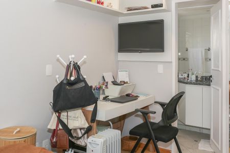 Apartamento à venda com 83m², 3 quartos e 2 vagasSuíte