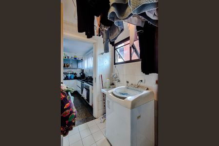 Apartamento à venda com 105m², 3 quartos e 2 vagas Apartamento à venda com 105m², 3 quartos e 2 vagasÁrea de Serviço