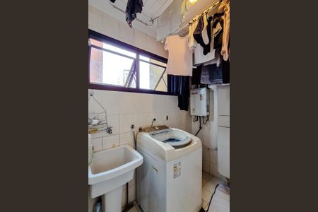 Apartamento à venda com 105m², 3 quartos e 2 vagas Apartamento à venda com 105m², 3 quartos e 2 vagasÁrea de Serviço