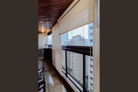 Apartamento à venda com 105m², 3 quartos e 2 vagas Apartamento à venda com 105m², 3 quartos e 2 vagasVaranda da Sala