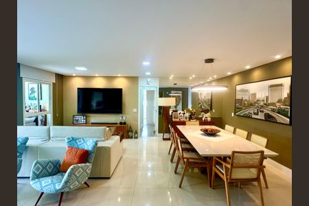 Apartamento à venda com 159m², 3 quartos e 3 vagasSala