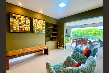 Apartamento à venda com 159m², 3 quartos e 3 vagasSala