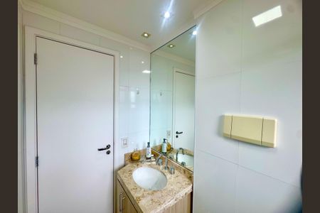 Apartamento à venda com 159m², 3 quartos e 3 vagasBanheiro 1