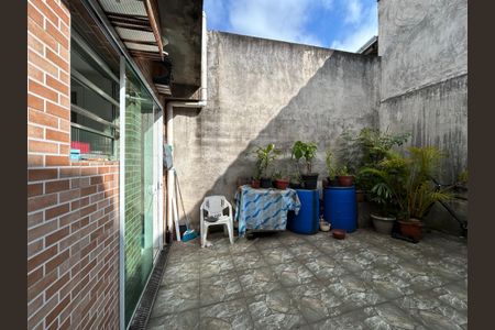 Casa à venda com 210m², 4 quartos e 1 vagaQuintal