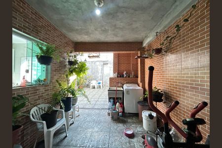 Casa à venda com 210m², 4 quartos e 1 vagaÁrea de Serviço