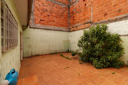 Casa para alugar com 100m², 2 quartos e 2 vagasQuintal