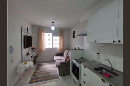 Sala  de apartamento para alugar com 2 quartos, 34m² em Parque Fongaro, São Paulo