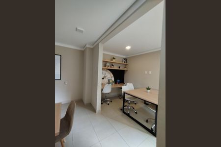 Apartamento à venda com 34m², 2 quartos e sem vagaÁrea comum