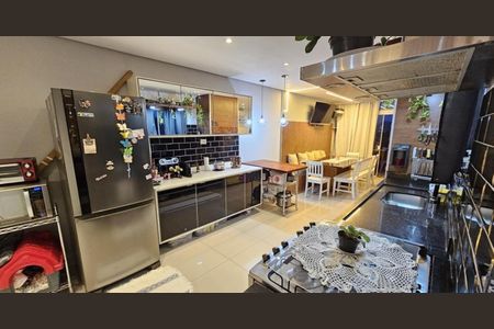 Apartamento à venda com 110m², 2 quartos e 1 vaga Apartamento à venda com 110m², 2 quartos e 1 vagaCozinha