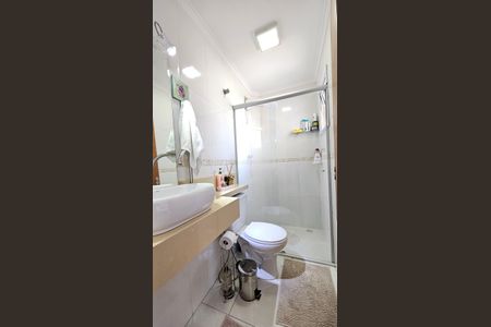 Apartamento à venda com 110m², 2 quartos e 1 vaga Apartamento à venda com 110m², 2 quartos e 1 vagaBanheiro