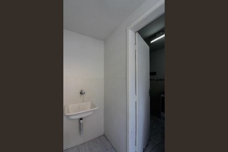 Casa de condomínio à venda com 80m², 3 quartos e 1 vagaÁrea de Serviço