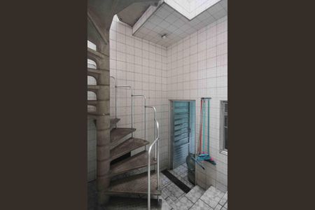 Casa para alugar com 120m², 2 quartos e 2 vagasÁrea de serviço