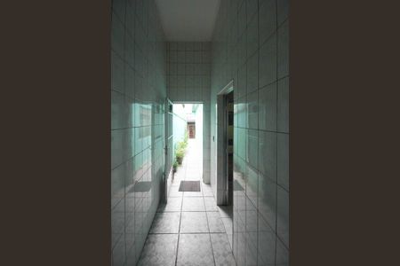 Casa para alugar com 120m², 2 quartos e 2 vagasCorredor