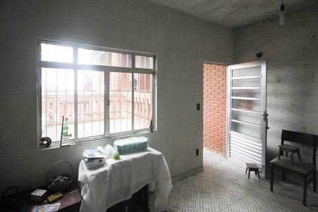 Casa para alugar com 120m², 2 quartos e 2 vagasDeposito