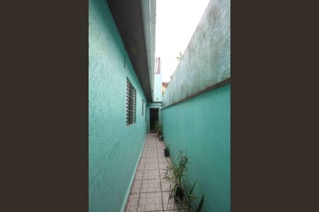 Casa para alugar com 120m², 2 quartos e 2 vagasCorredor