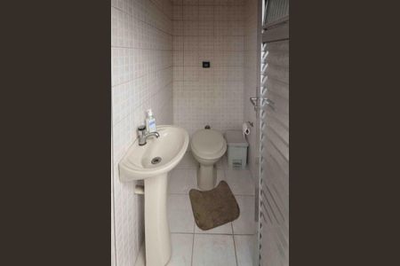 Casa para alugar com 120m², 2 quartos e 2 vagasLavabo do espaço gourmet