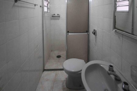 Casa para alugar com 120m², 2 quartos e 2 vagasBanheiro de Serviço