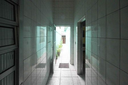 Casa para alugar com 120m², 2 quartos e 2 vagasCorredor