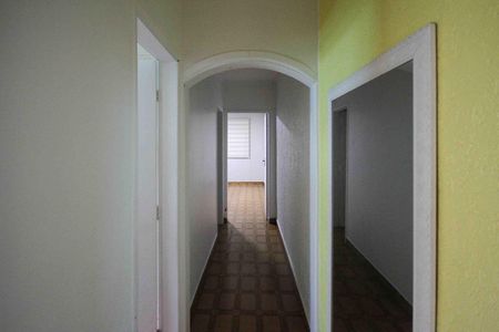 Casa para alugar com 120m², 2 quartos e 2 vagasCorredor