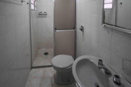 Casa para alugar com 120m², 2 quartos e 2 vagasBanheiro de Serviço