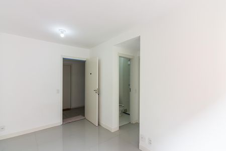 Sala  de apartamento para alugar com 2 quartos, 45m² em Santa Maria, Osasco