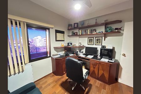 Apartamento à venda com 110m², 3 quartos e 2 vagasQuarto