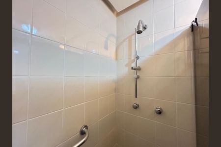 Apartamento à venda com 110m², 3 quartos e 2 vagasBanheiro social