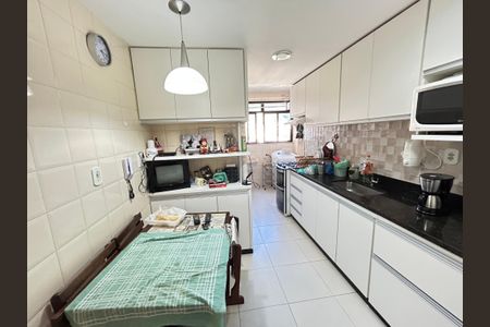 Apartamento à venda com 110m², 3 quartos e 2 vagasCozinha