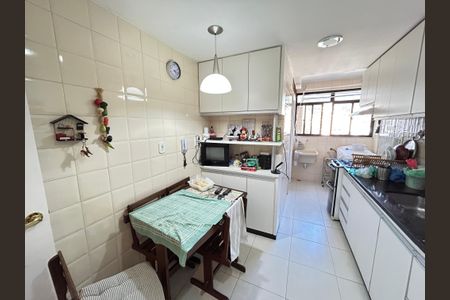 Apartamento à venda com 110m², 3 quartos e 2 vagasCozinha