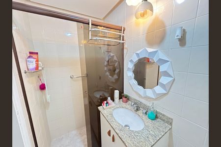 Apartamento à venda com 110m², 3 quartos e 2 vagasBanheiro social