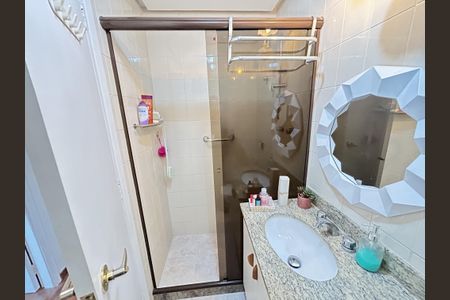 Apartamento à venda com 110m², 3 quartos e 2 vagasBanheiro social