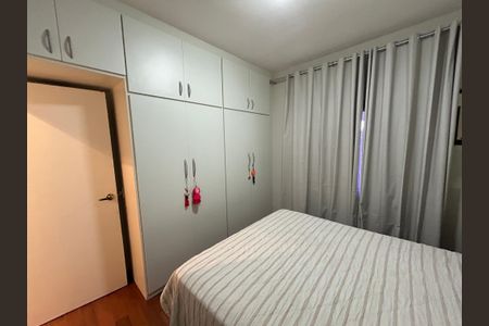Apartamento à venda com 110m², 3 quartos e 2 vagasQuarto 2